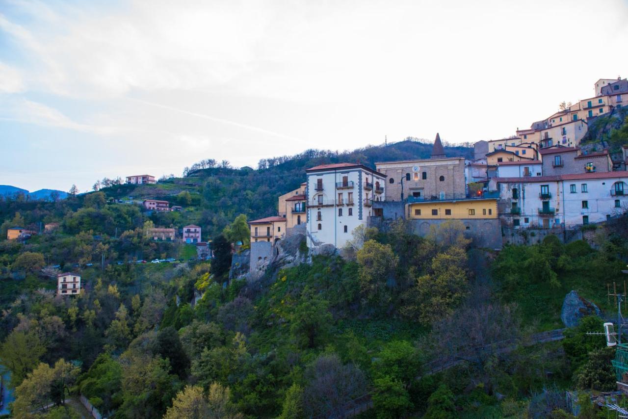 Helvetia Bed & Breakfast Castelmezzano Exterior foto